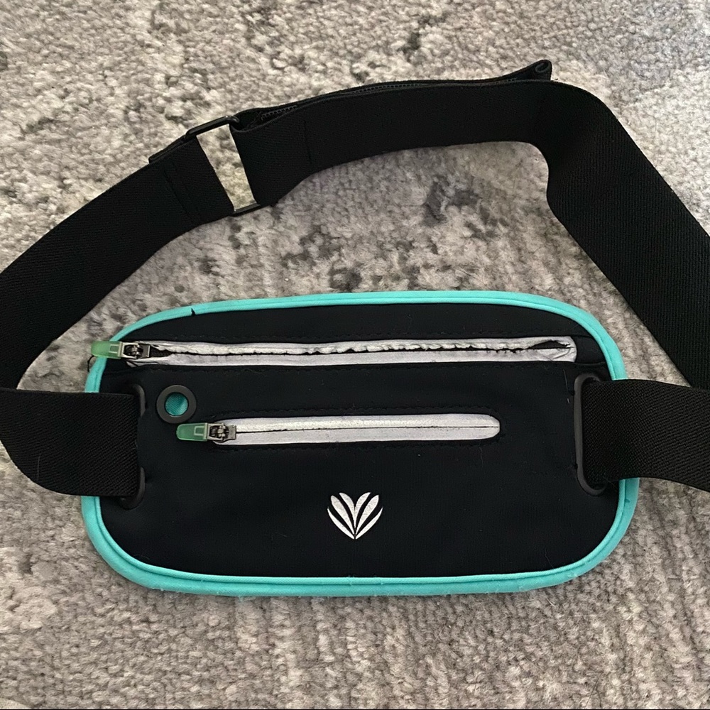 Black Mini Flat Workout Fanny Pack Teal Reflective Trim
